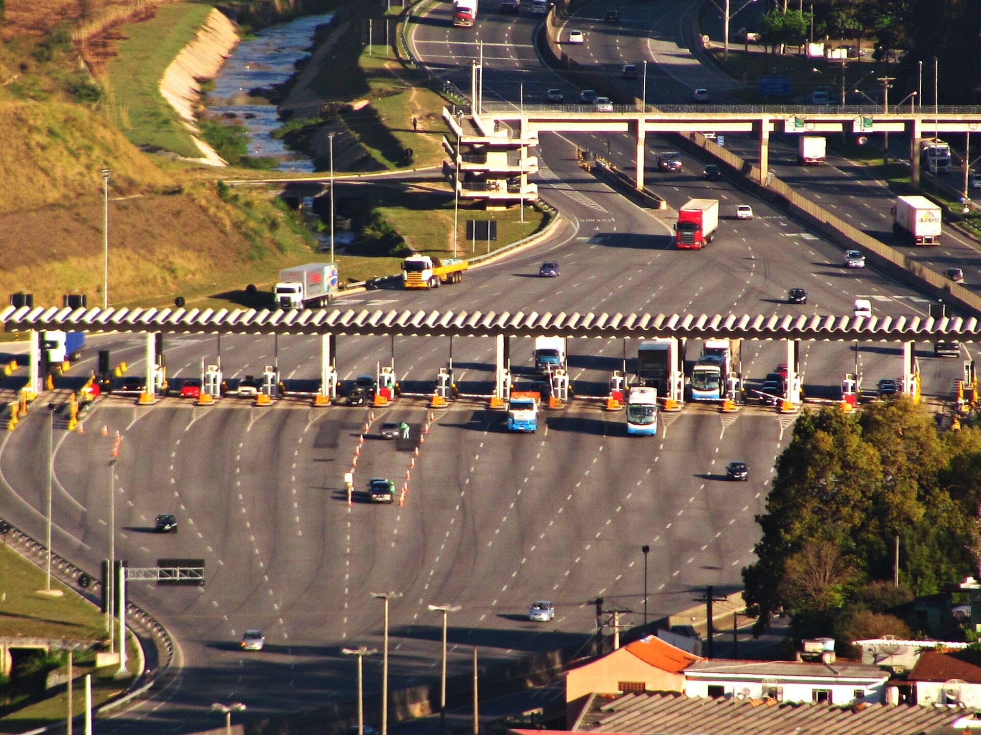 Praça de pedágio na rodovia Fernão Dias, em Mairiporã (SP)